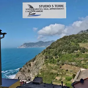 https://la-casetta-rossa.hotelitalianriviera.com